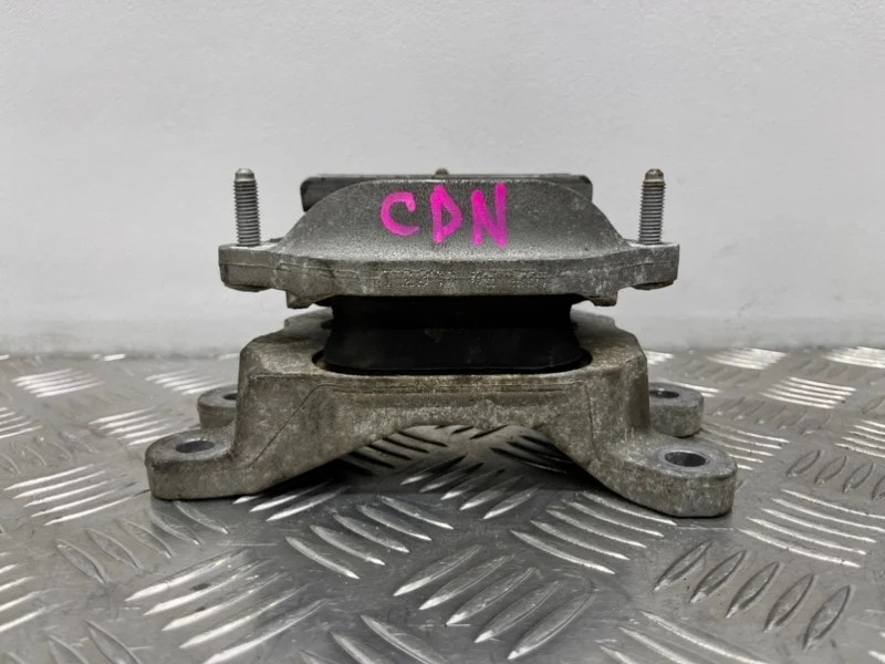 Подушка акпп Audi A4 B8