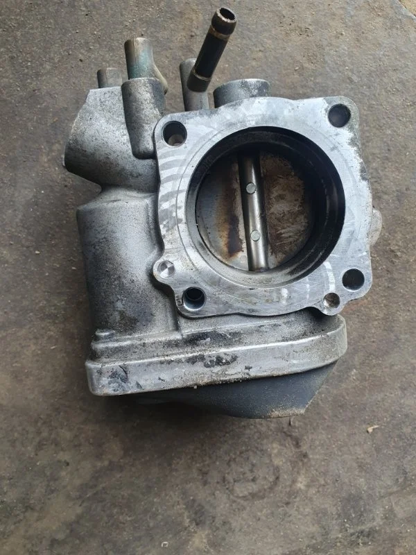 Дросельная заслонка Volkswagen Golf 2005-2009