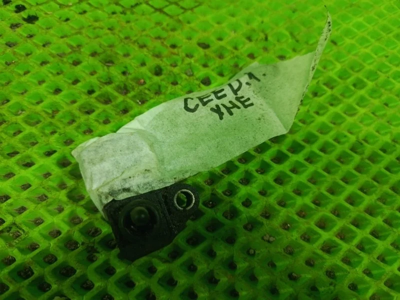 Датчик абсолютного давления Kia Ceed 1 2010 393002B000 УНИВЕРСАЛ G4FC