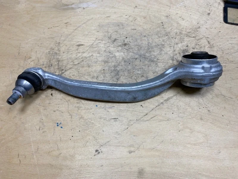 Рычаг подвески нижний Mercedes-Benz -Class 2018 W213