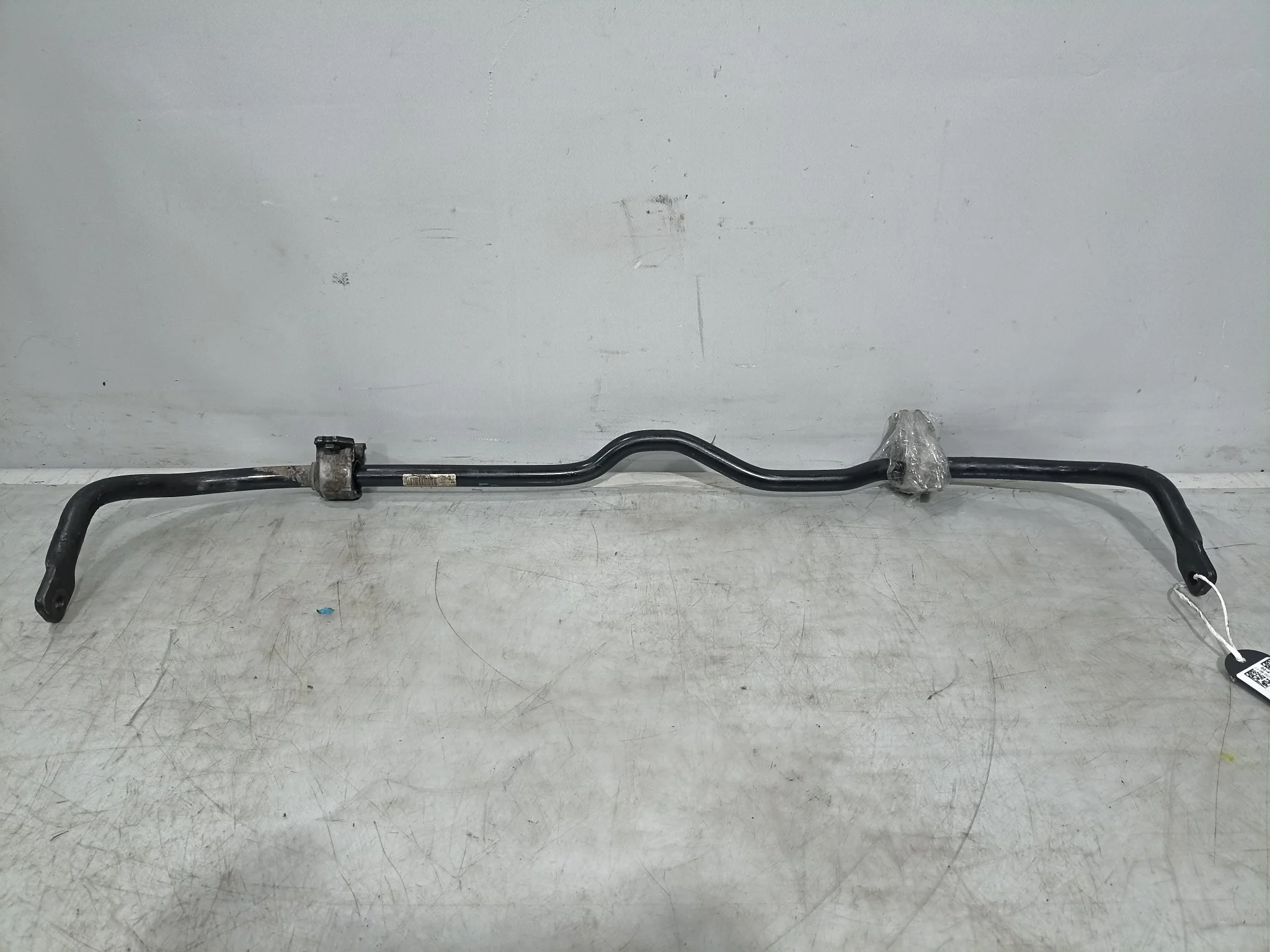 СТАБИЛИЗАТОР AUDI VOLKSWAGEN PASSAT PASSAT CC Q3 TIGUAN 357 358 362 365 3C2 3C5 5N1 5N2 8UB 8UG B6 B7 ПЕРЕДНИЙ 2WD 4WD 3C0411303AA 3C0411303AC