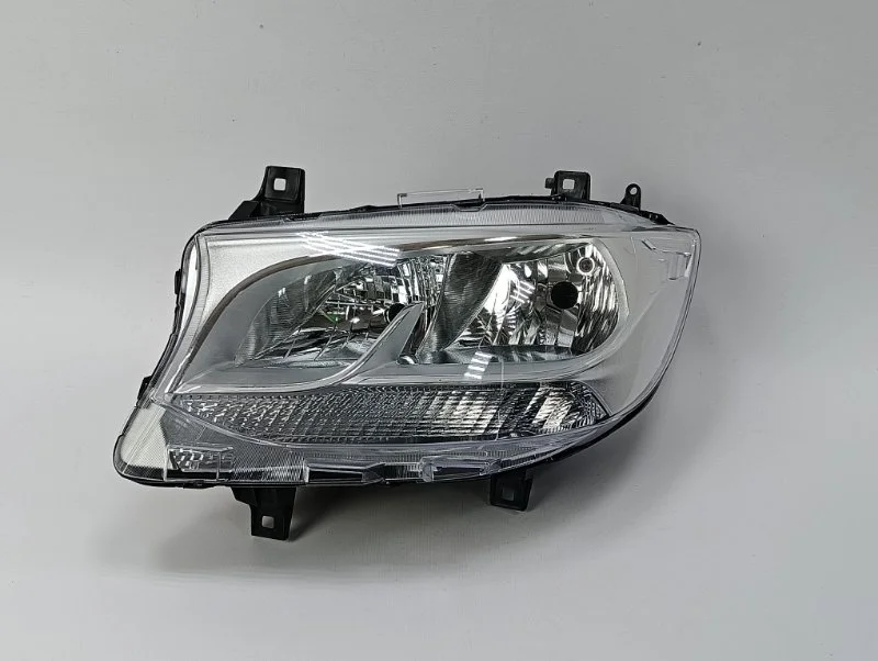Фара Mercedes-Benz Sprinter W907-W910