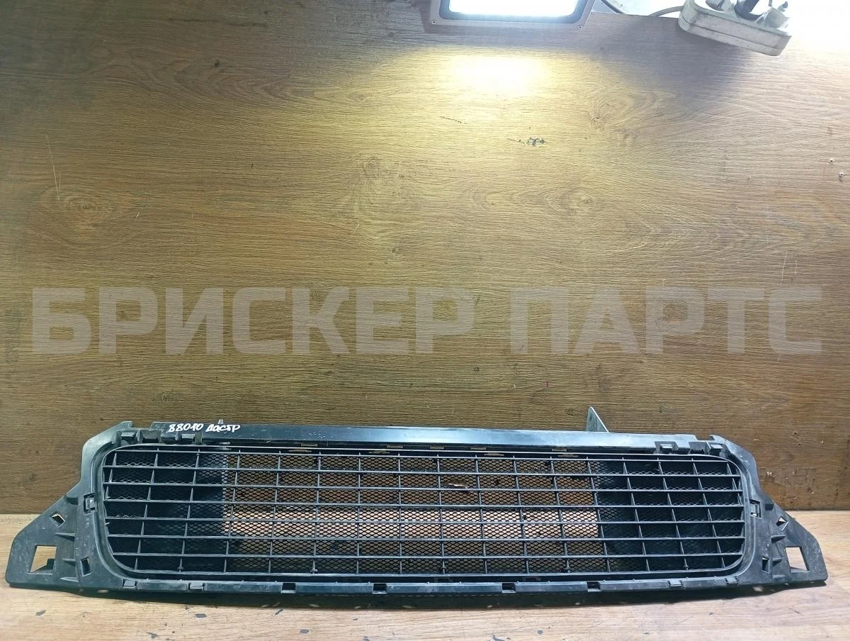 Решетка бампера Рено Дастер 1  HS