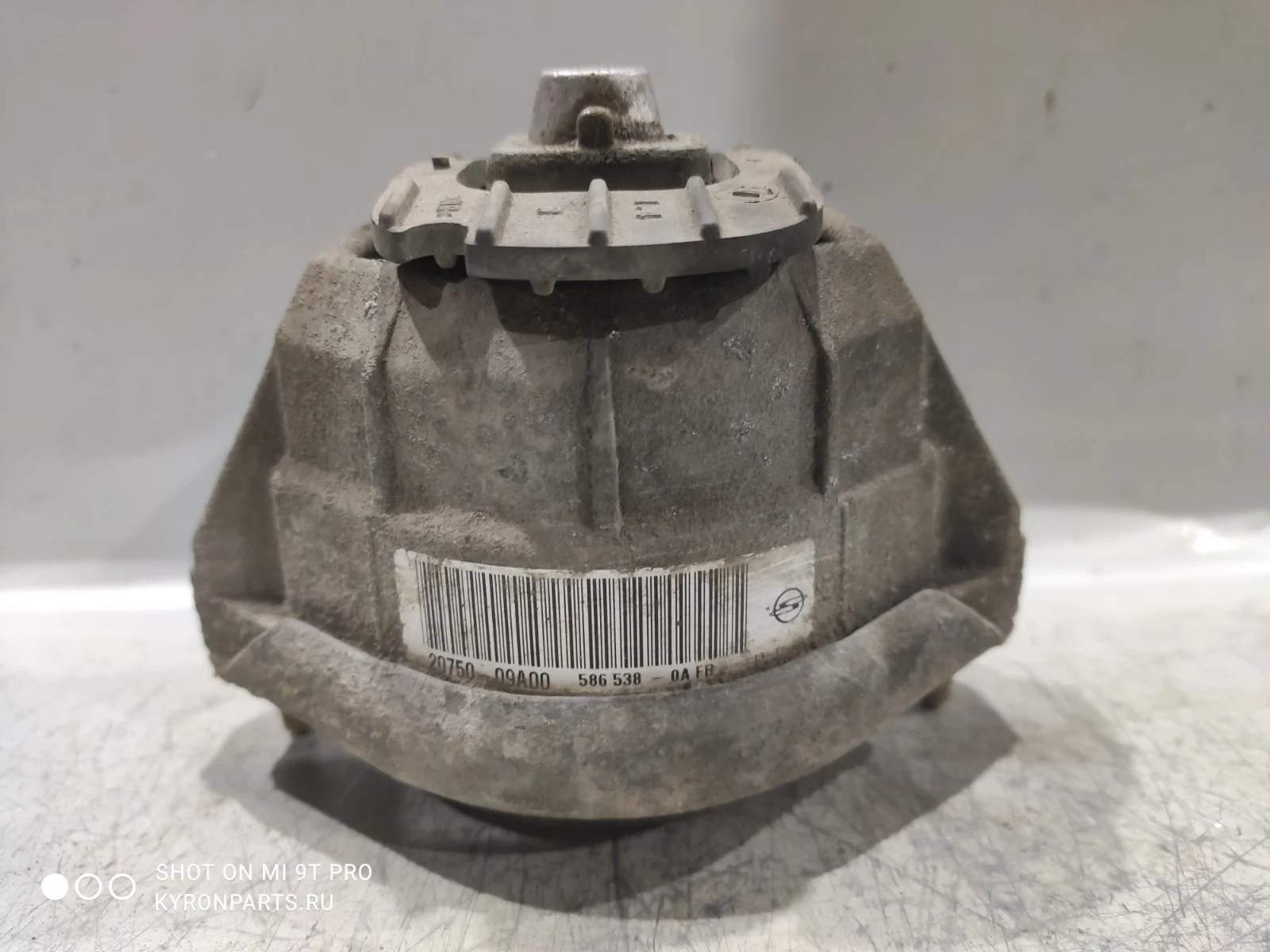 Подушка (опора) двигателя SsangYong Rexton 2008 Y250