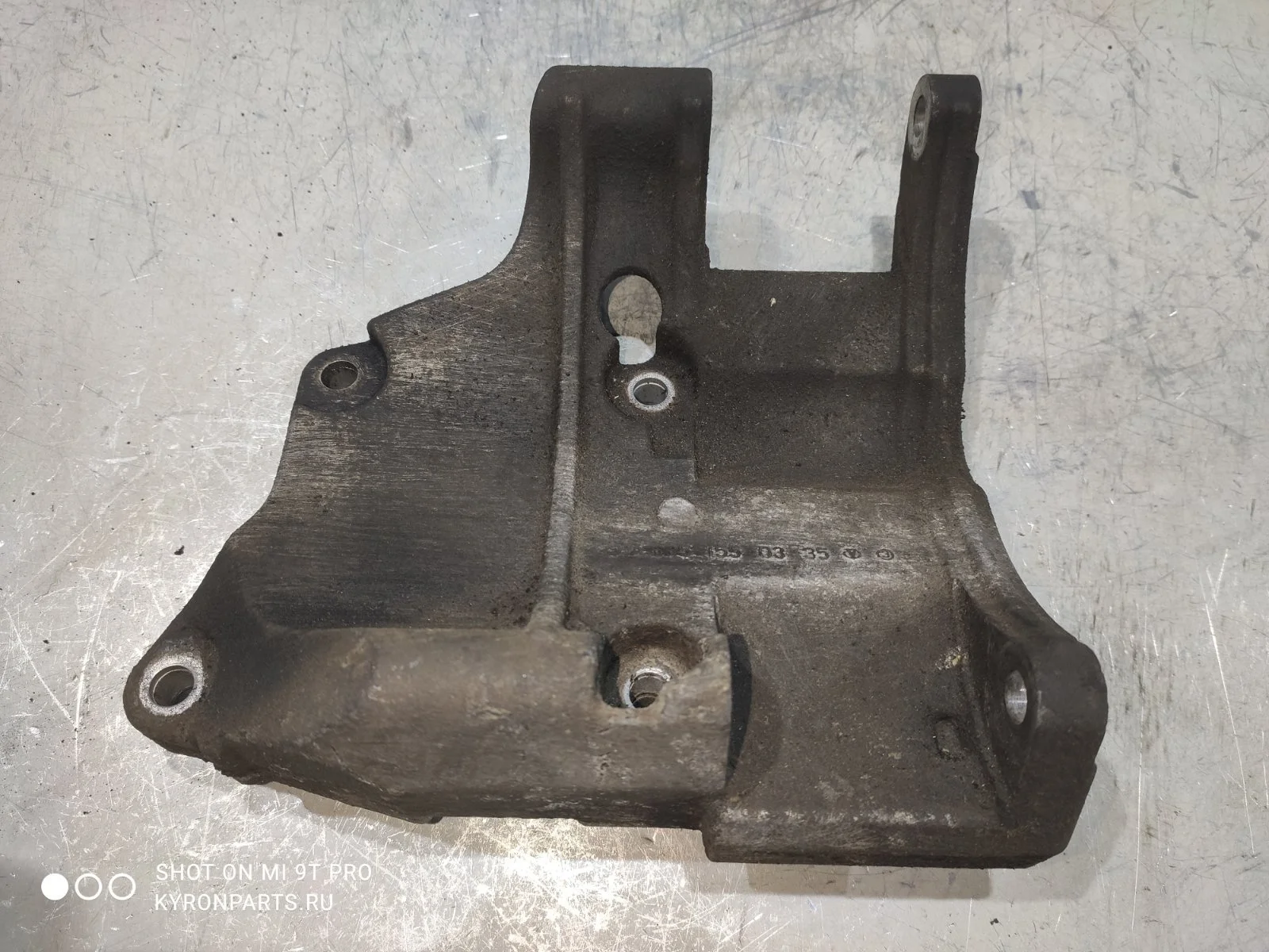 Кронштейн генератора SsangYong Rexton 2008 Y250