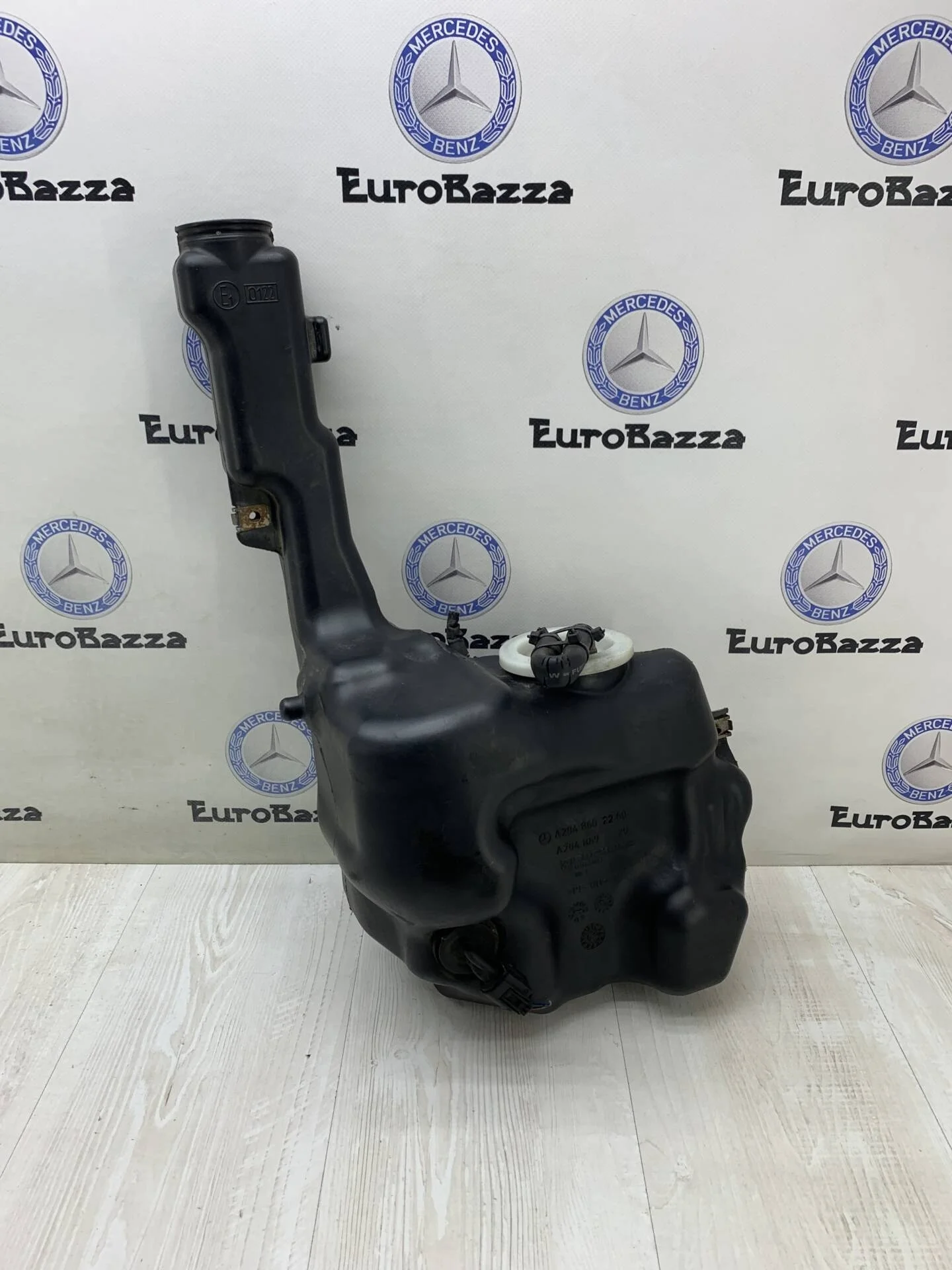 Бачок омывателя лобового стекла Mercedes W212