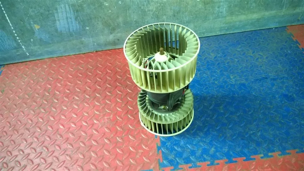 моторчик печки BMW X5 E53  M54B30 231 лс 3.0i