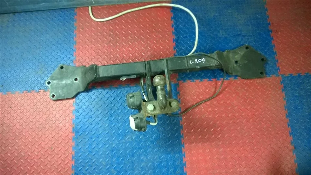 сцепное устройство фаркоп BMW X5 E53  M54B30 231 лс 3.0i