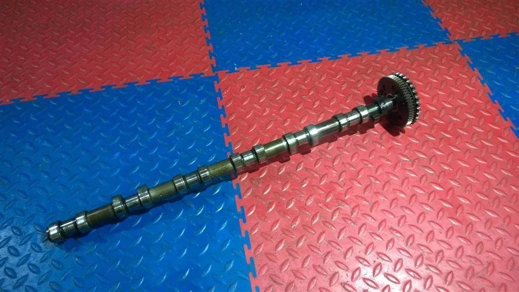 распредвал впускной BMW X5 E70  M57N2 306d3 235 лс