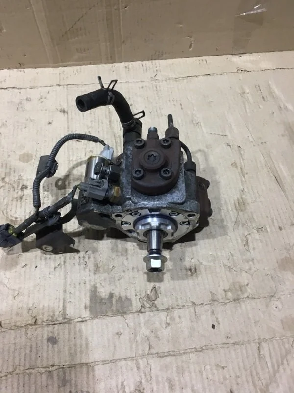 ТНВД Toyota Land Cruiser 2010 2210051042 URJ200 1VD-FTV 4.5