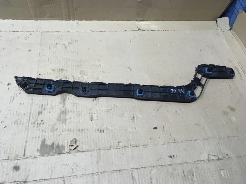 Кронштейн бампера TOYOTA Land Cruiser 2015 5215560070 URJ200 1VD-FTV 4.5, задний правый