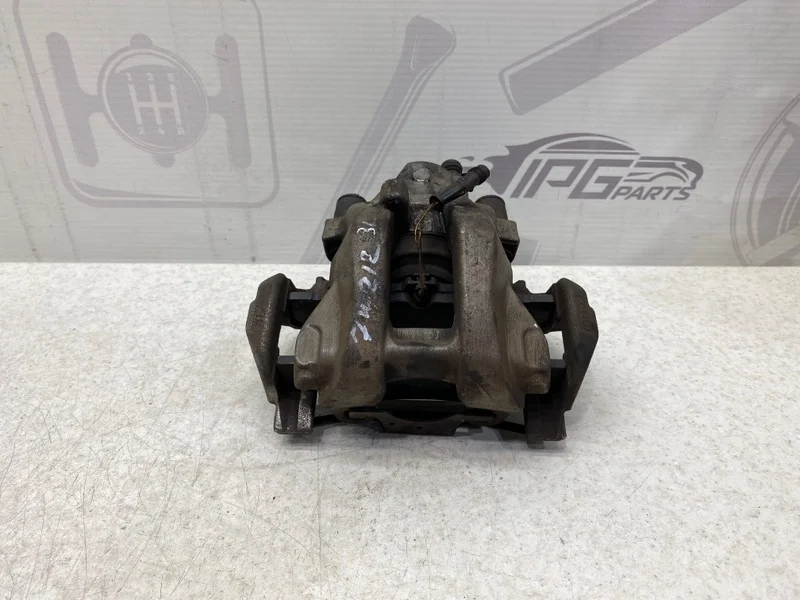 Тормозной суппорт задний левый Mercedes-benz 2014 W212