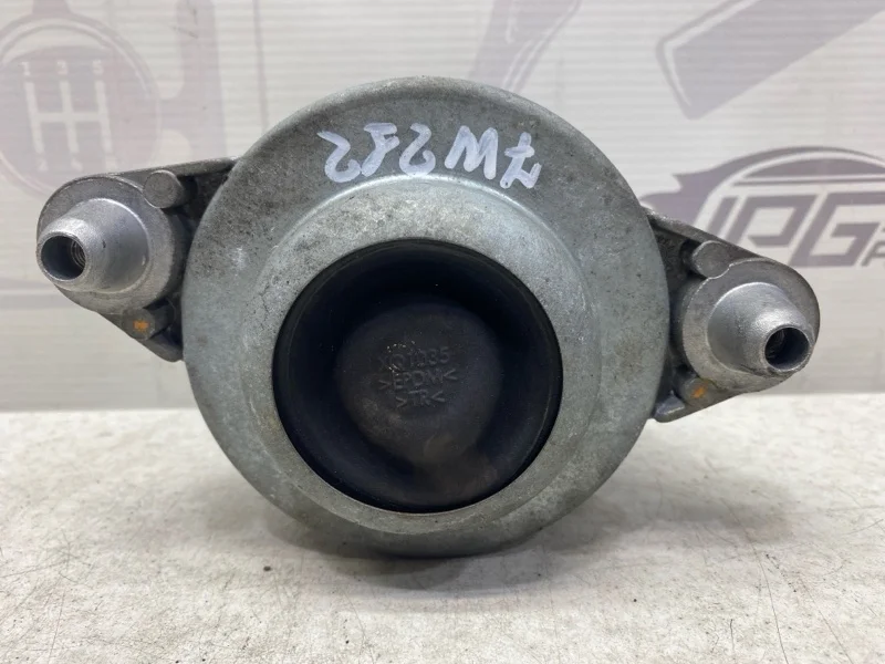 Подушка двигателя Mercedes-benz 2014 W212