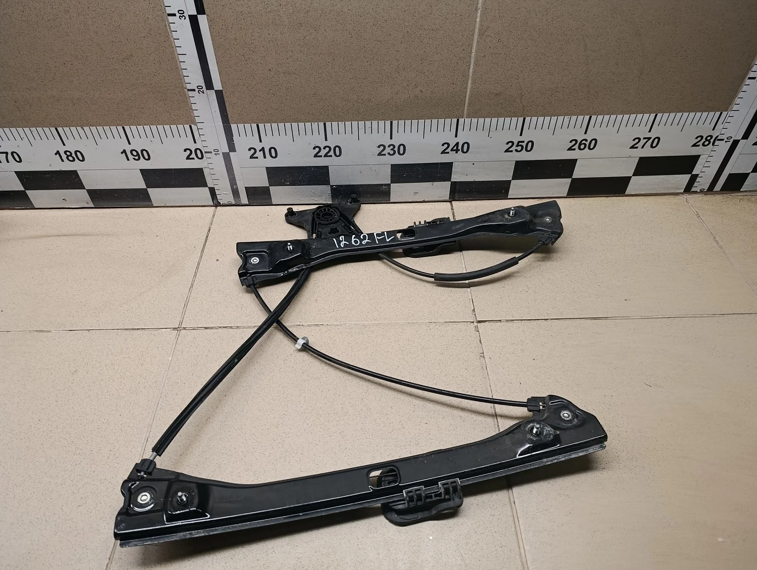 Стеклоподъемник электр. передний левый Rapid 2013>