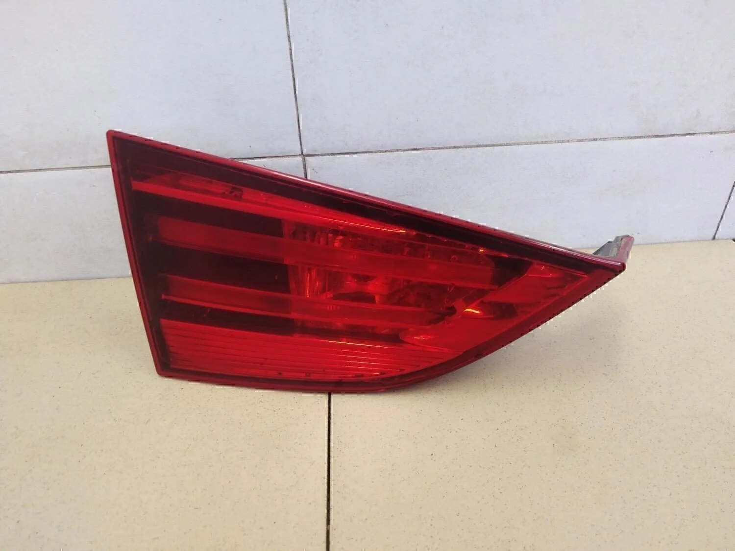 Фонарь задний внутренний левый X1 E84 2009>