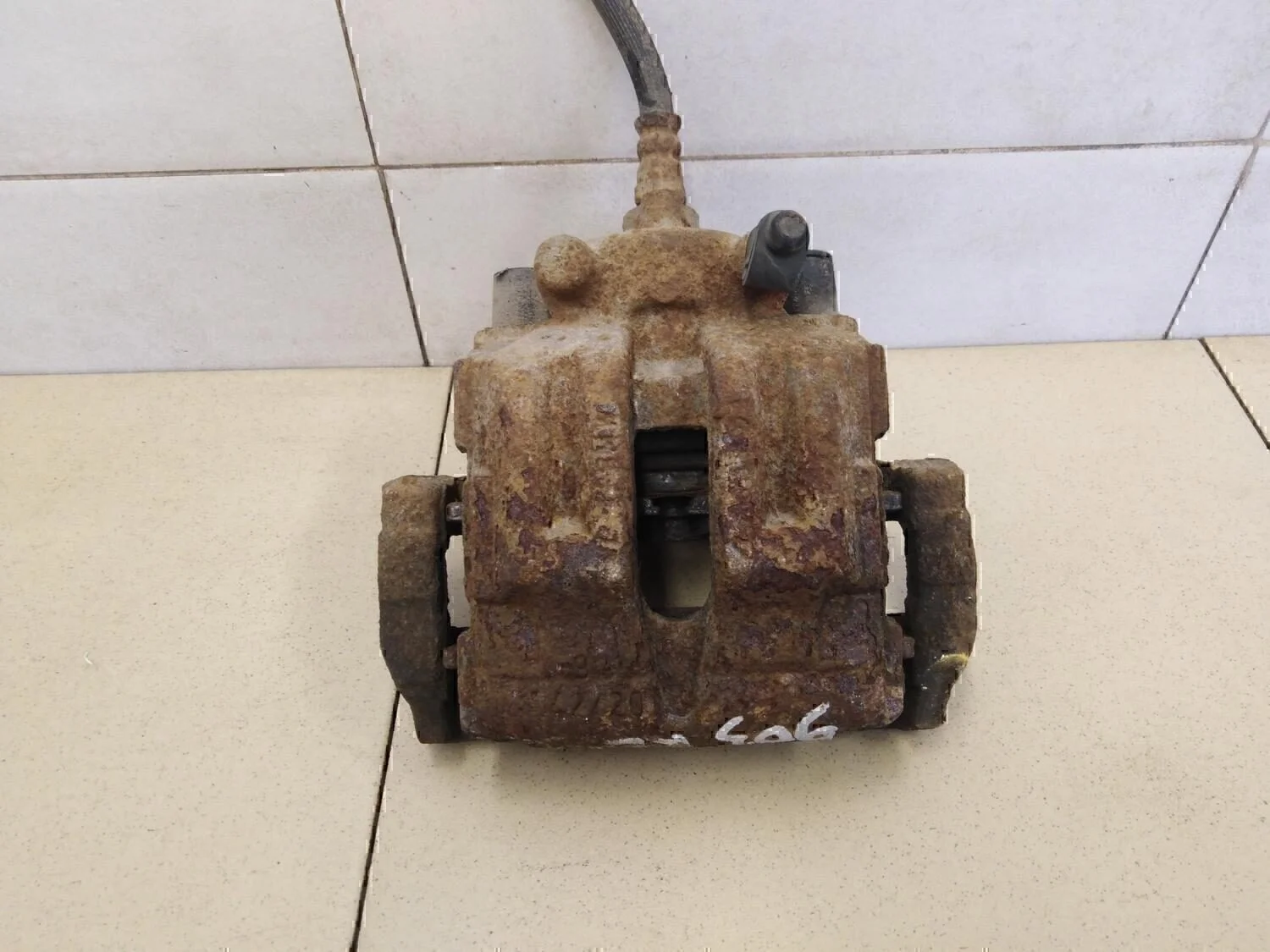 Суппорт задний левый X1 E84 2009>