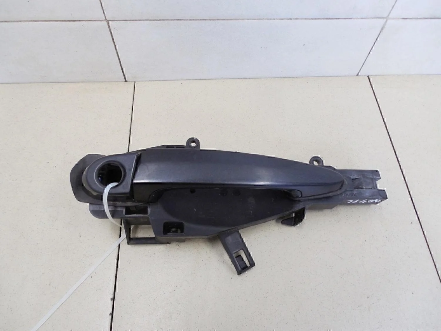 Ручка двери передней наружная левая X1 E84 2009>