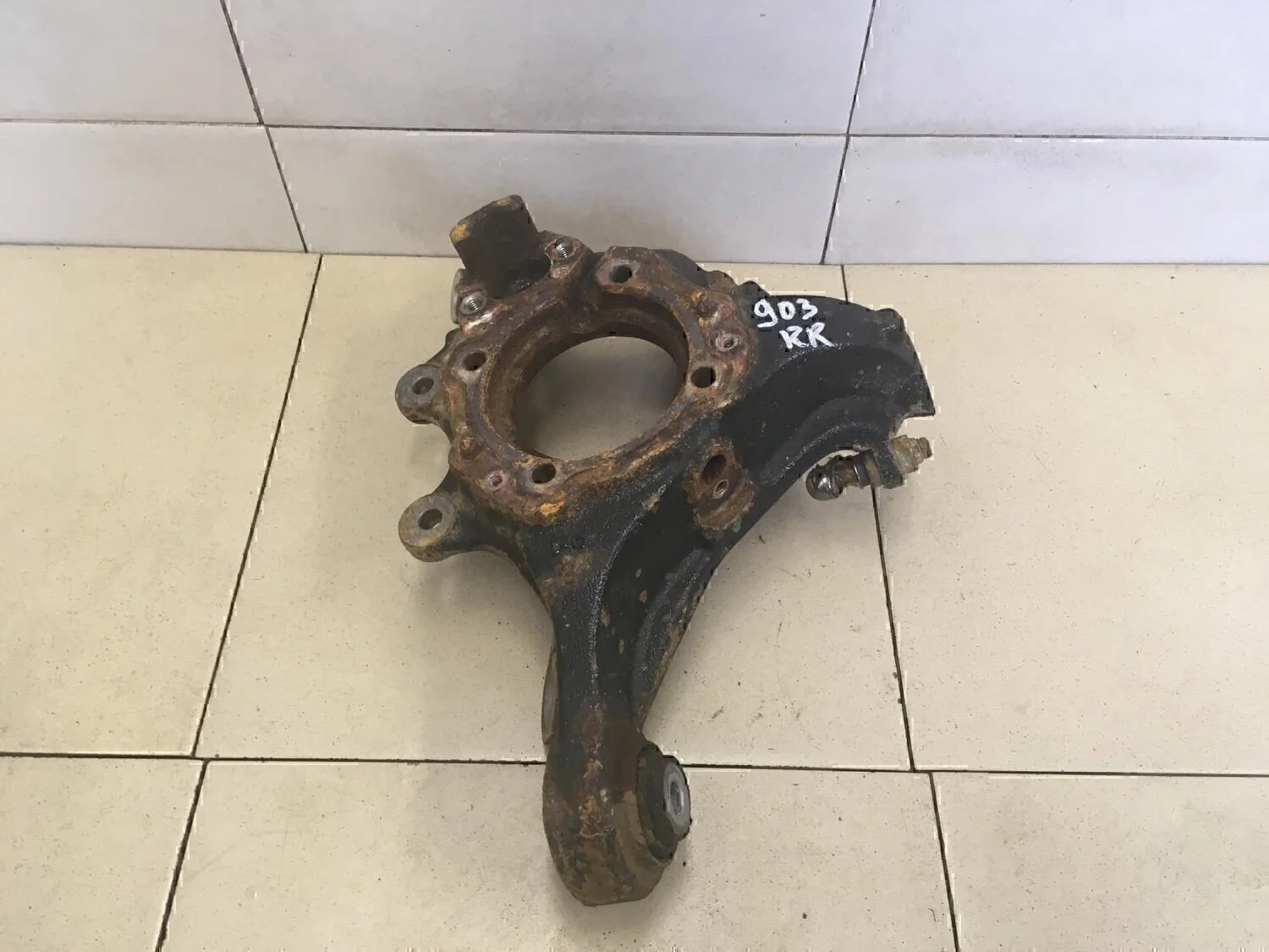 Кулак поворотный задний правый X1 E84 2009>