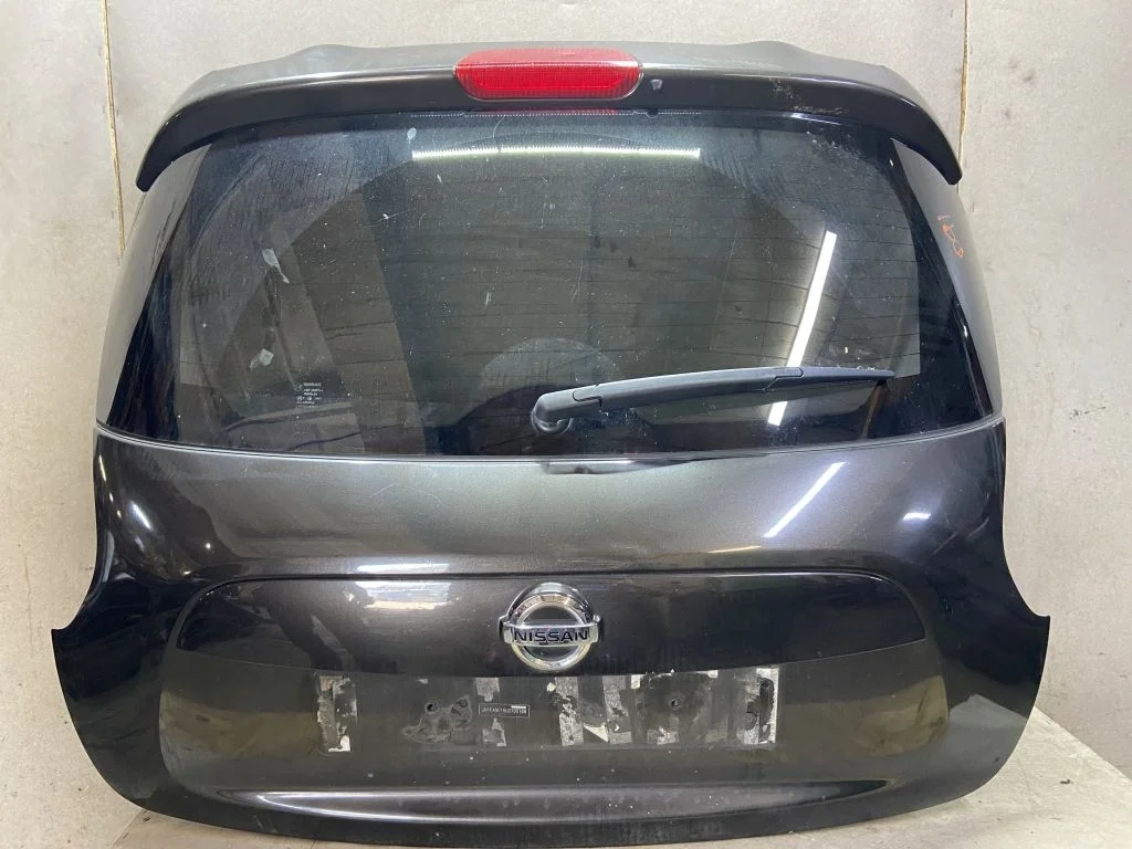 Дверь багажника Nissan Juke F15 Жук Ф15 в сборе