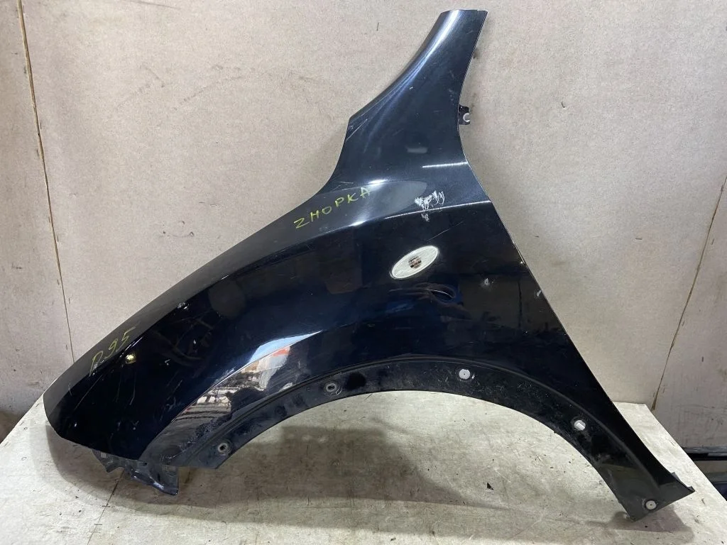 Крыло переднее левое Nissan Juke F15  Жук Ф15 2011