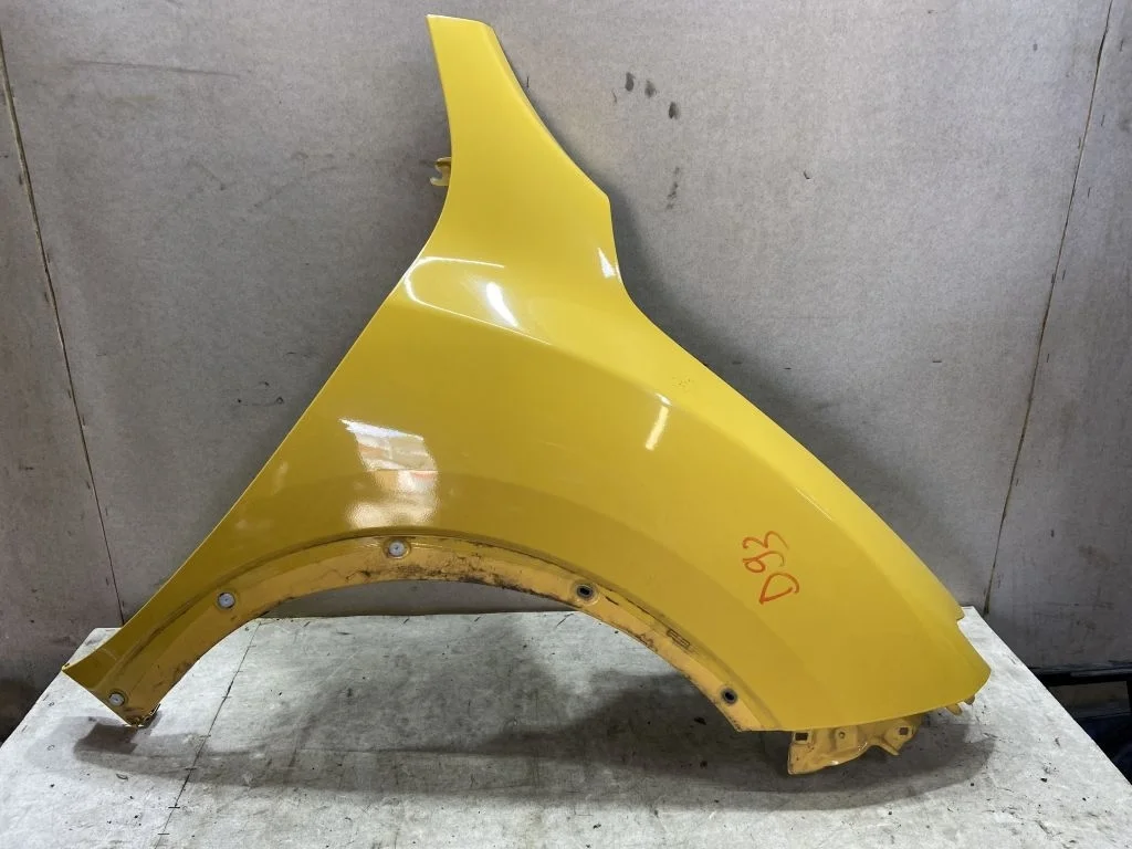 Крыло переднее правое Nissan Juke YF15 рестайлинг