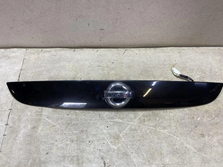 Накладка двери багажника Nissan Juke F15 Жук Ф15