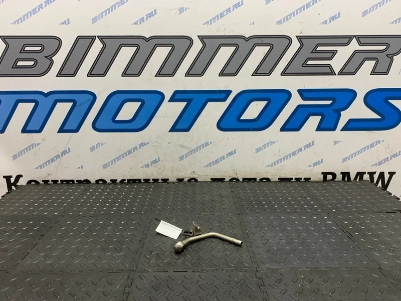 Трубка охлаждения BMW 750Li 2013 11537577014 F02 N63B44B