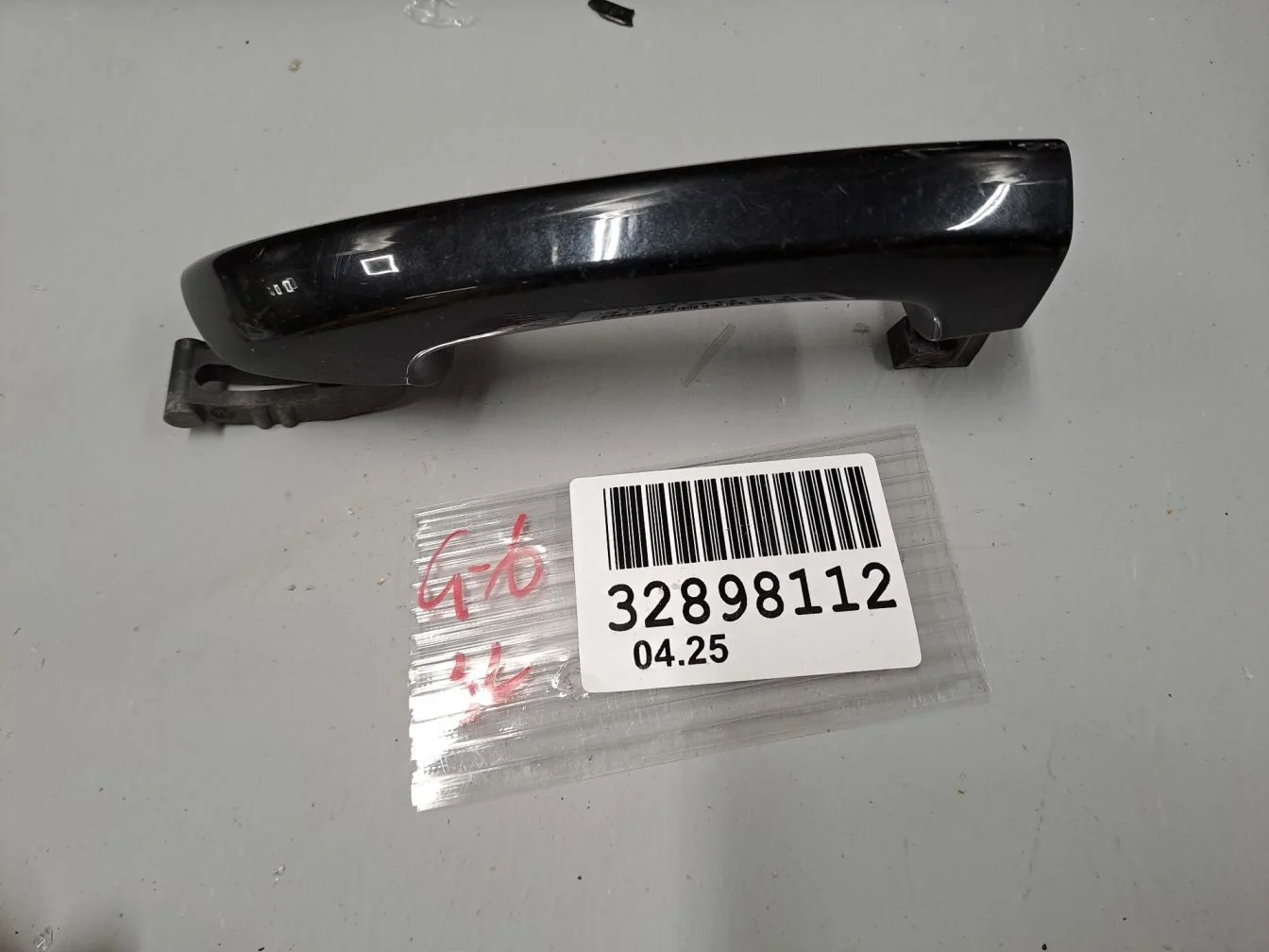 Ручка двери нaружная левая для Volkswagen Golf 6 2009-2013