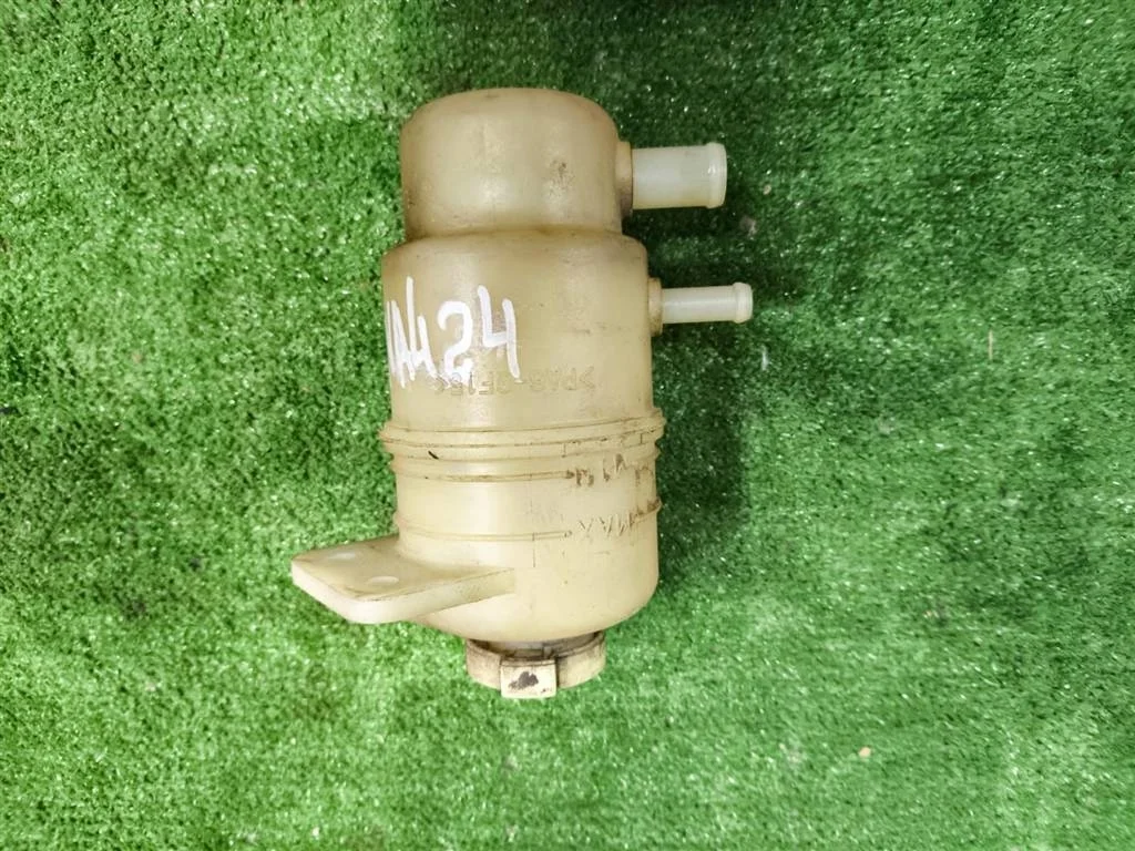 Б.у. бачок гидроусилителя MITSUBISHI GRANDIS NA4W MITSUBISHI GRANDIS NA4W