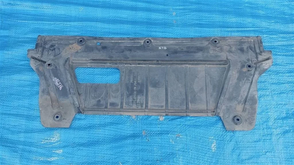 Б.у. защита двигателя пластиковая NISSAN QASHQAI J10 NISSAN QASHQAI J10