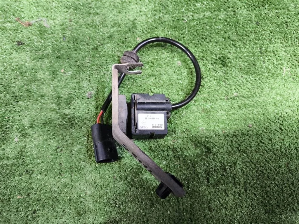 Б.у. датчик дорожного просвета INFINITI QX70 S51 INFINITI QX70 S51