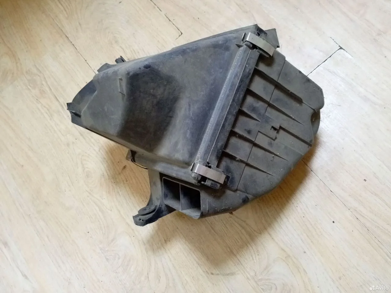 Корпус воздушного фильтра vw passat b5 3b0133837t