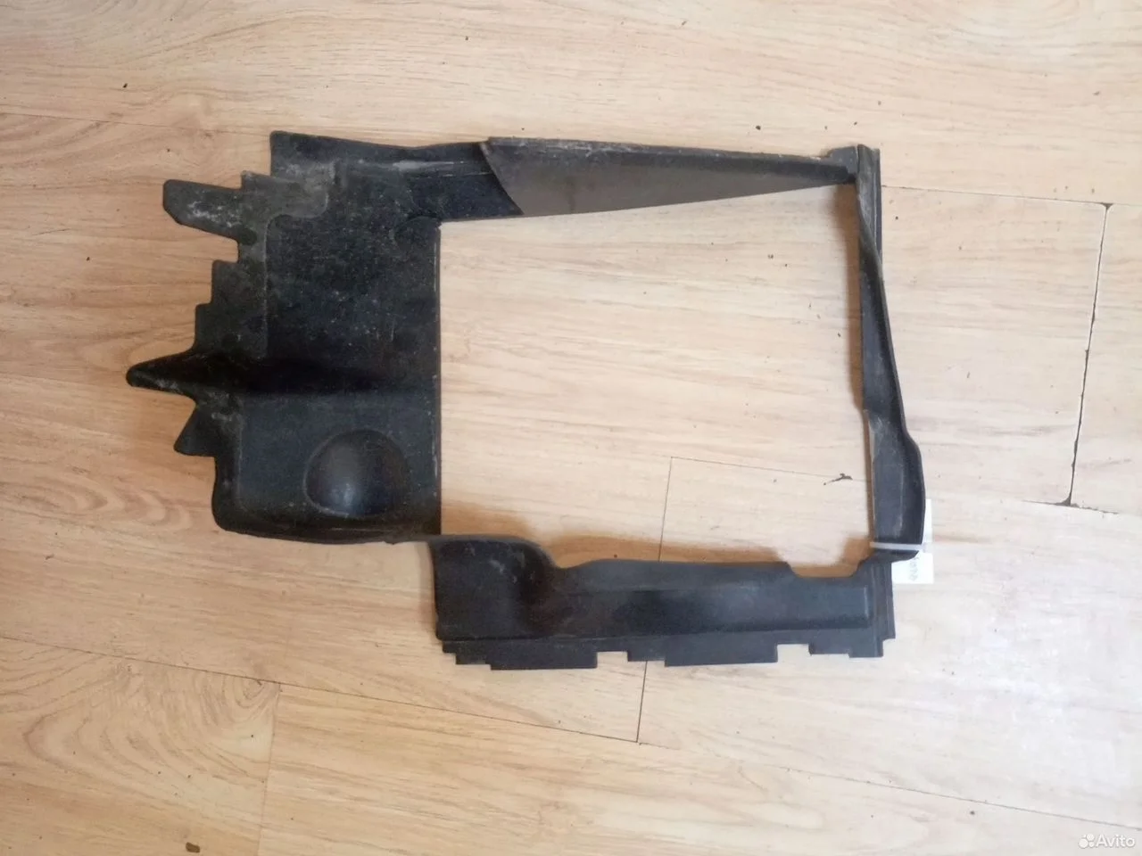 Воздухозаборник audi q7 4l0117336f