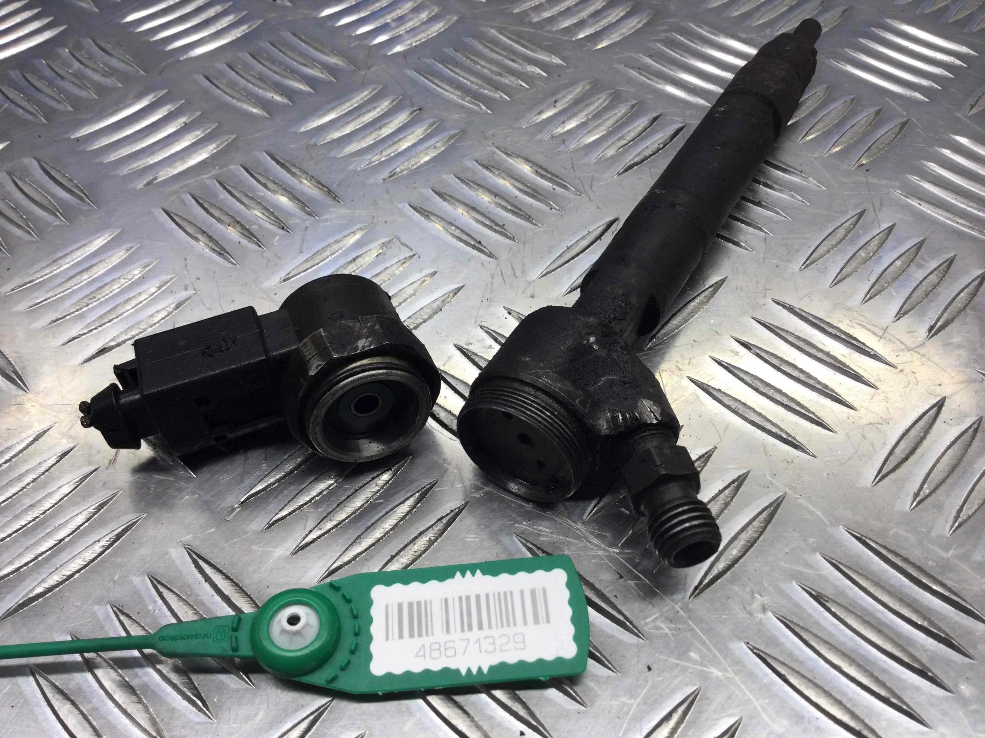 Форсунка Mercedes C-klasse W203/S203/CL203 (2000-2004) дизель 2.2 CDI Автомат Седан