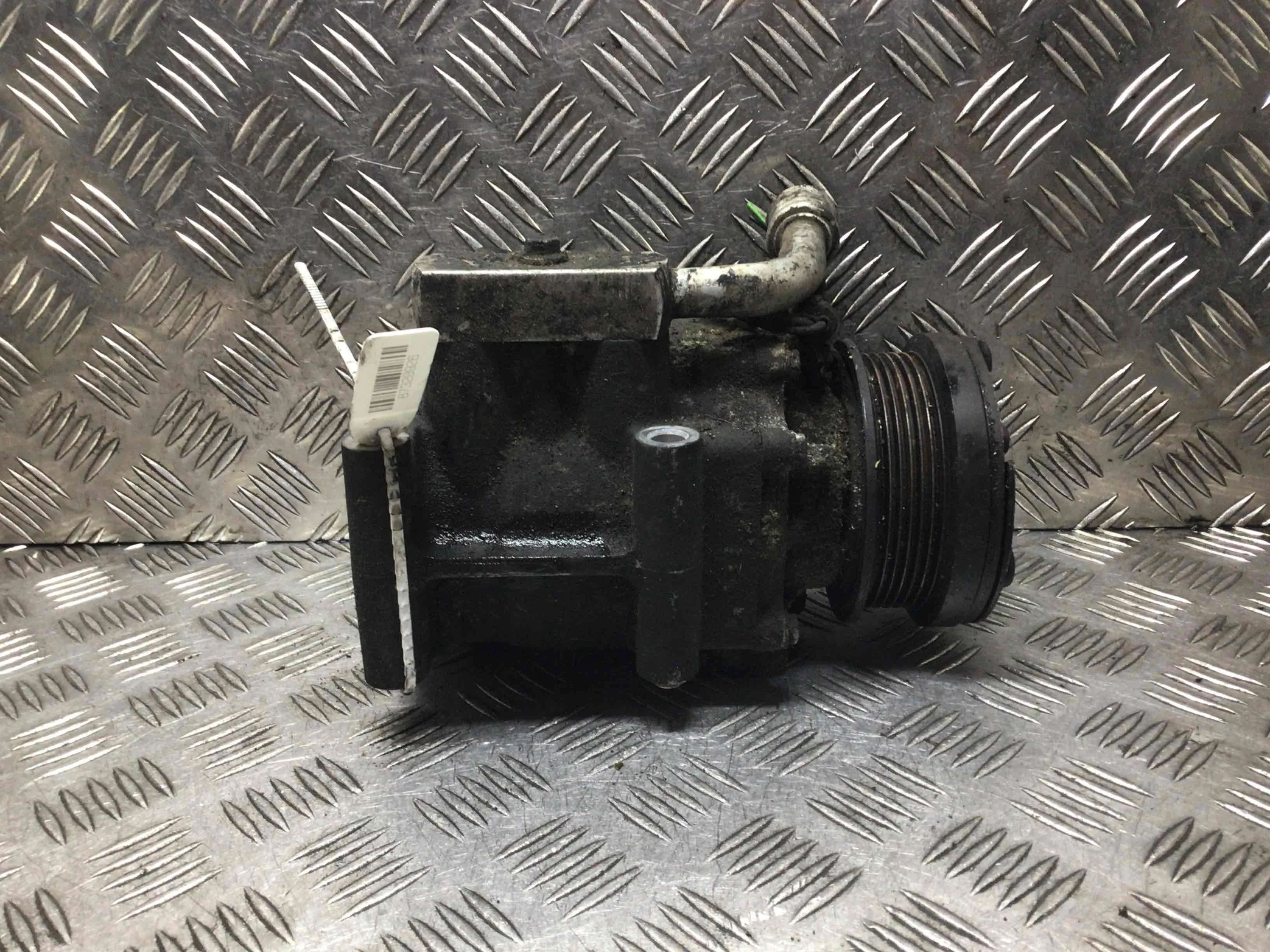 Компрессор кондиционера Ford Focus 1 поколение (1998-2001) бензин 1.6 i Механика Х/б