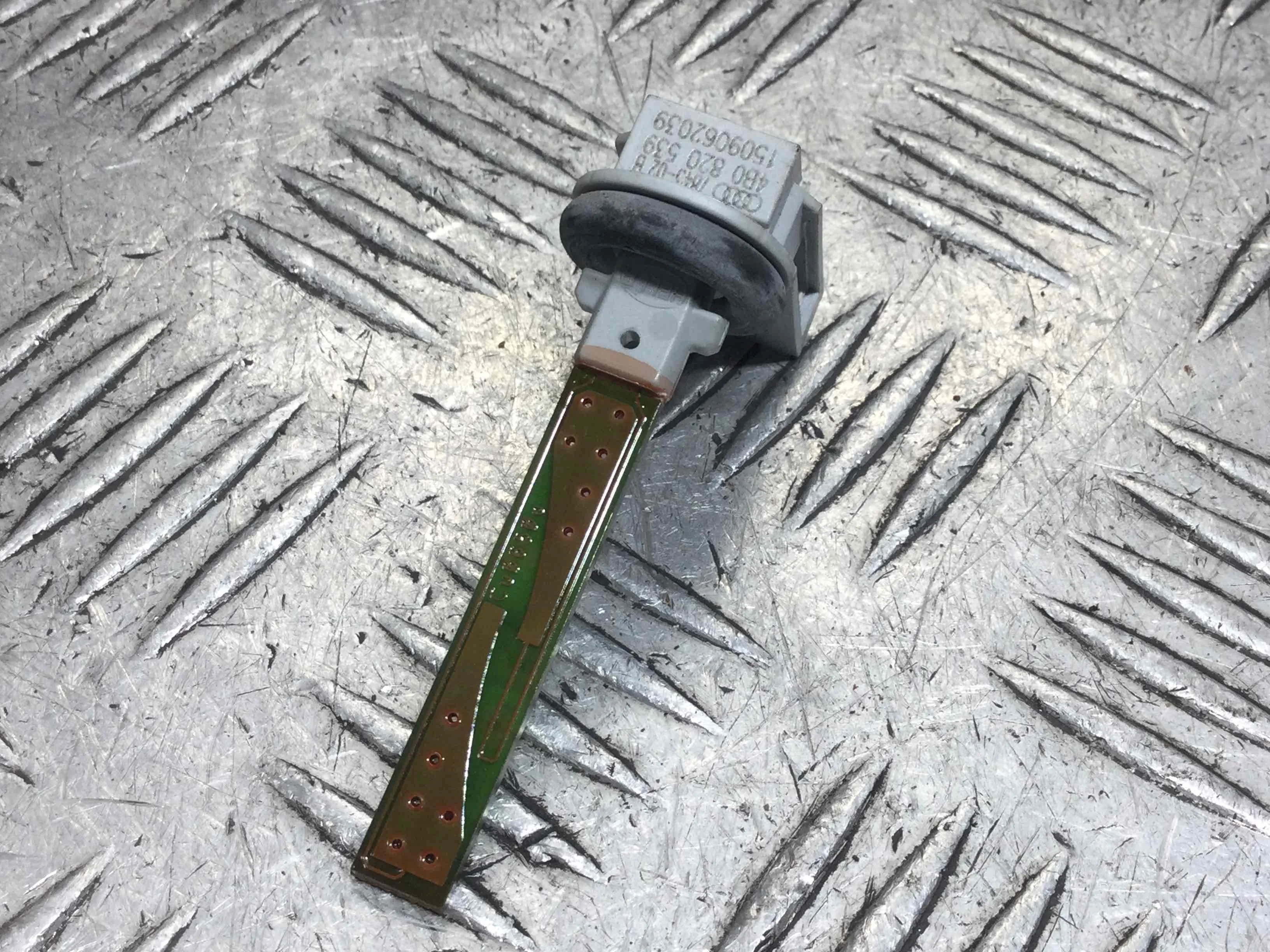 Датчик температуры Skoda Octavia Tour [рестайлинг] (2000-2010) дизель 2.0 TDI Механика Универсал