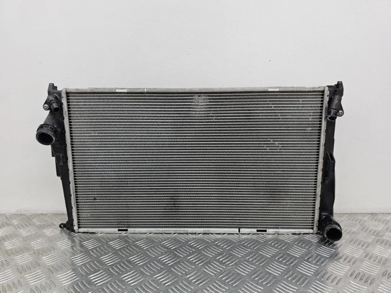 Радиатор охлаждения BMW 3 E92