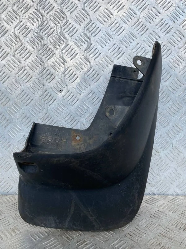 Брызговик задний правый Mitsubishi Pajero Sport Ii (2008-2017) 2011 5370B206 ВНЕДОРОЖНИК 2.5 D 4D56