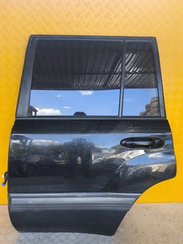Дверь задняя левая Toyota Land Cruiser (100) 1998-2007 2004 6700460340 ВНЕДОРОЖНИК 4.7 I 2UZFE
