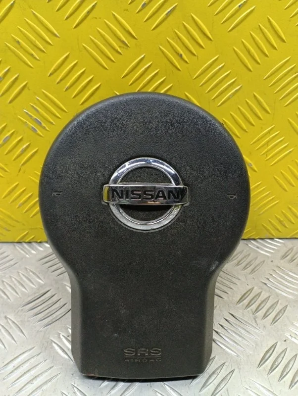 Подушка безопасности водителя Nissan Pathfinder (R51M) 2004-2013 2008 98510EB302 2.5 D YD25DDTI