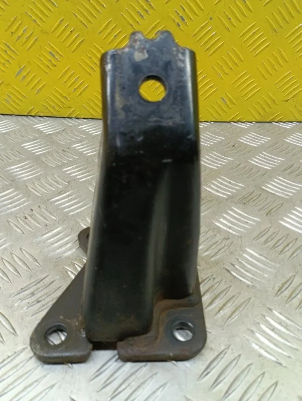 Кронштейн двигателя Nissan Navara (D40) 2004-2015 2010 11233EB300 ПИКАП 2.5 D YD25DDTI