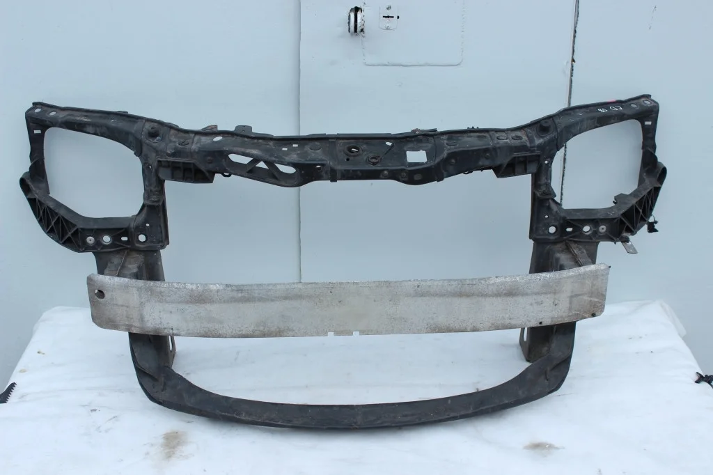 Панель передняя в сборе (телевизор) Opel Corsa D