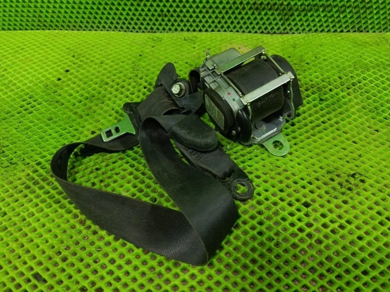 Ремень безопасности передний левый Kia Ceed 1 2010 888101H000 УНИВЕРСАЛ G4FC