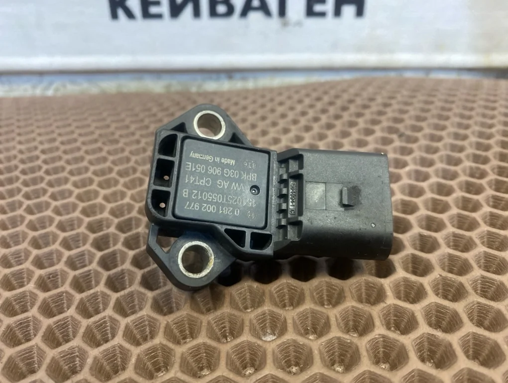 Датчик абсолютного давления Skoda Octavia 2016 A7