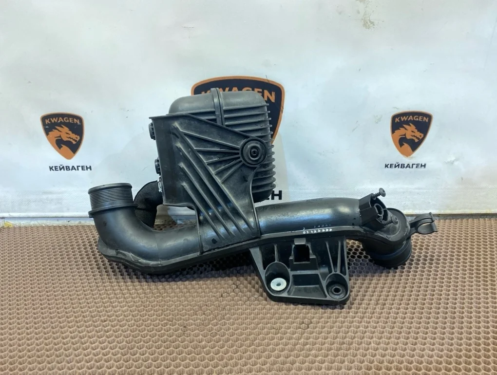 Патрубок интеркулера Audi Q5 2011 8R