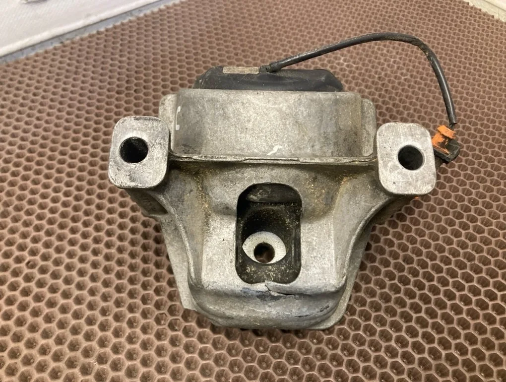 Подушка двигателя Audi A4 2014 B8