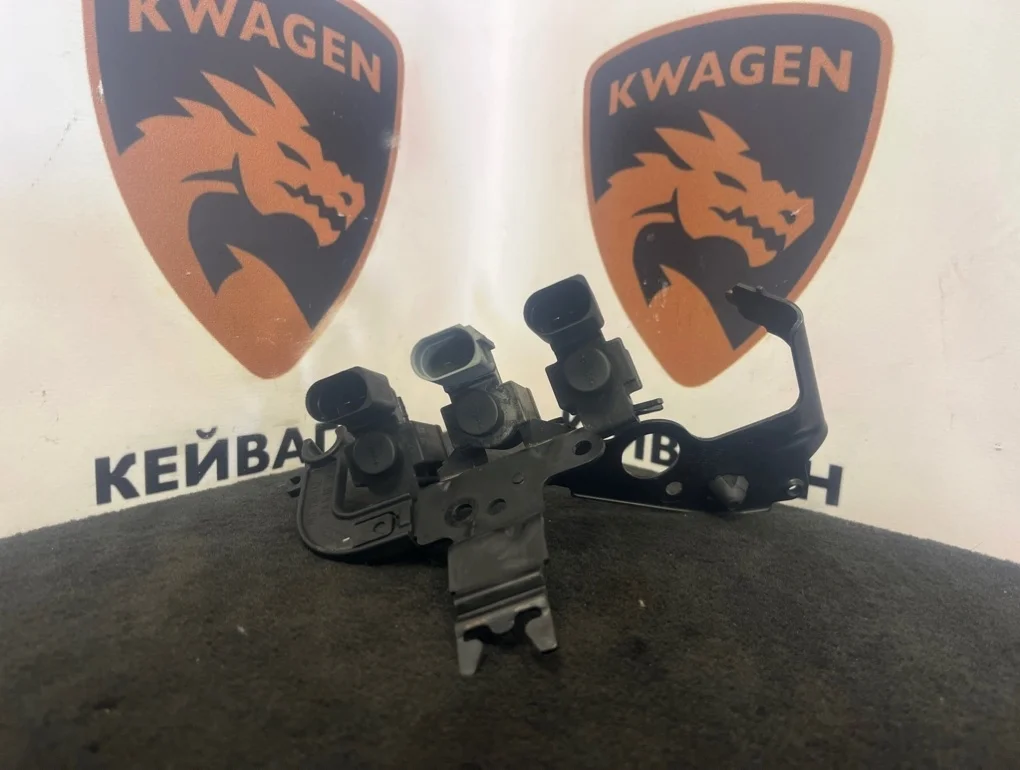 Клапан электромагнитный Audi Q7 2010 4L