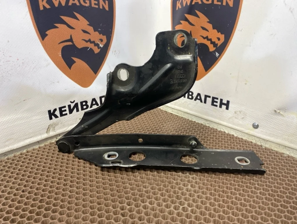 Петля капота Audi A7 2013 C7