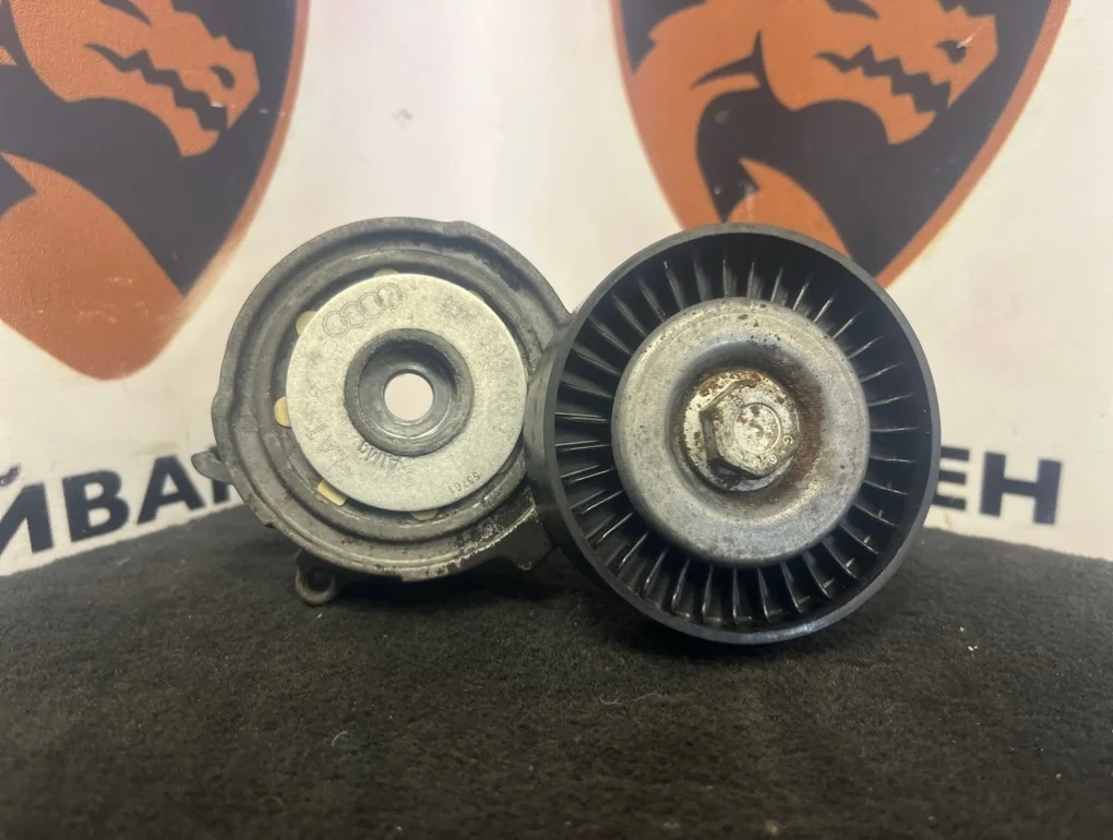 Ролик натяжной навесного оборудования Audi Q7 2010 4L