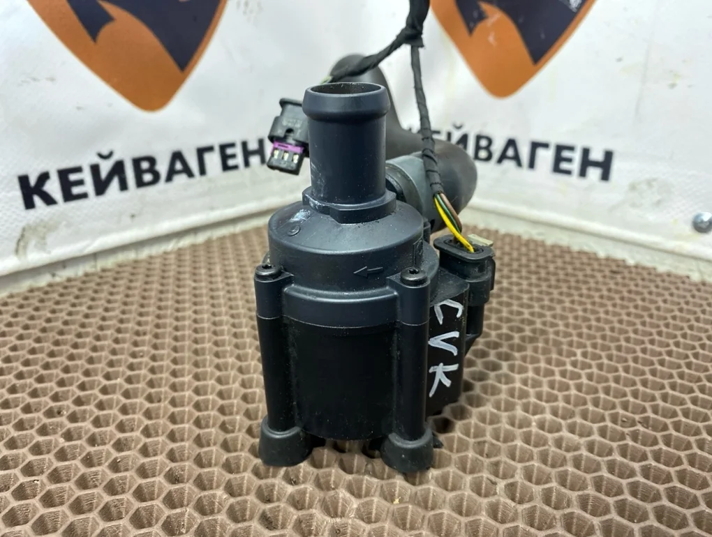 Дополнительный насос Audi A4 2016 B9